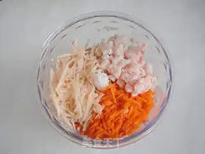 Make Carrot pork dumplings step 0
