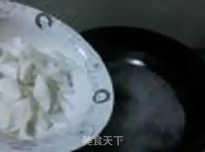 Make Pig intestine powder step 1