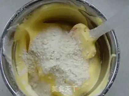Make Strawberry mousse cake step 5