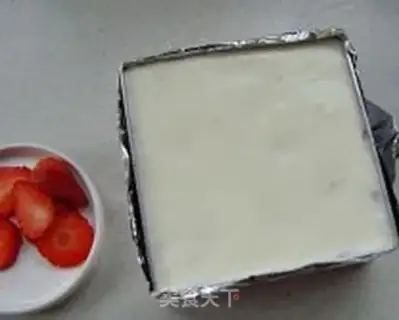 Make Strawberry mousse cake step 14