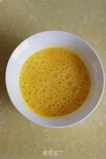 Make Golden fungus fried eggs step 4
