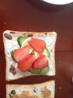 Make Fruit sandwich step 3