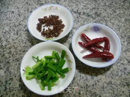 Make Spicy mackerel step 1