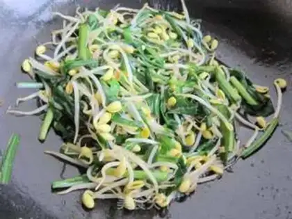 Make Pelican sprouts step 8