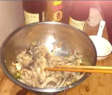 Make Pelican mushrooms step 4