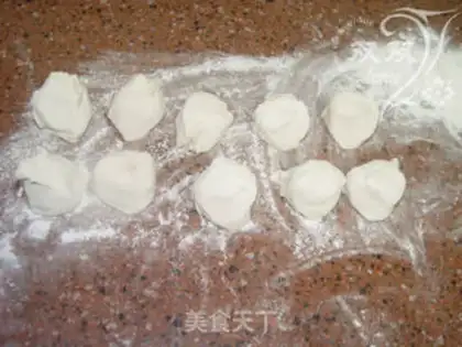 Make Noodle box cake step 12