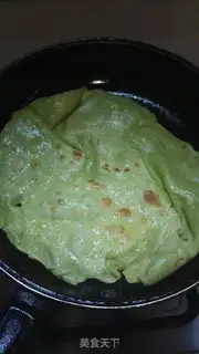 Make A spinach chicken roll step 7