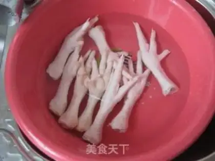 Make Chicken claws with spicy sauce step 0