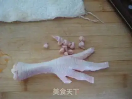 Make Chicken claws with spicy sauce step 1
