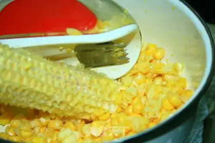 Make Cream corn soup step 1