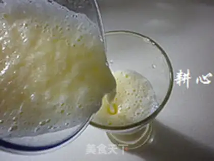 Make Fresh apple pineapple juice step 5