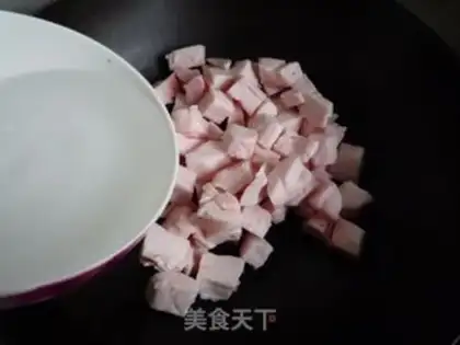 Make Get the pig oil step 1