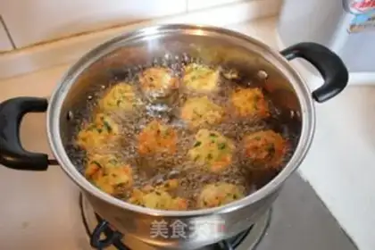Make Carrotsinball step 8