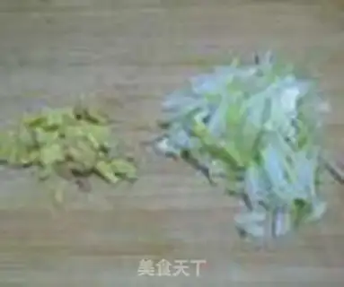 Make Eggcake and spinach step 1