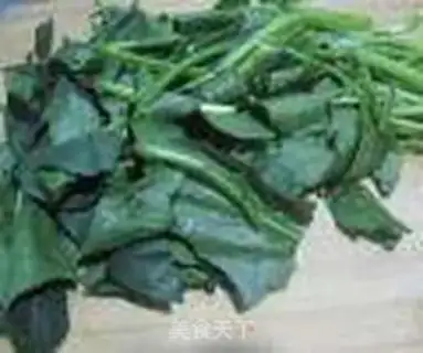 Make Eggcake and spinach step 3
