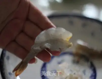 Make pineapple shrimp ball step 2