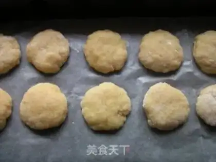 Make A peanut egg cookie step 4