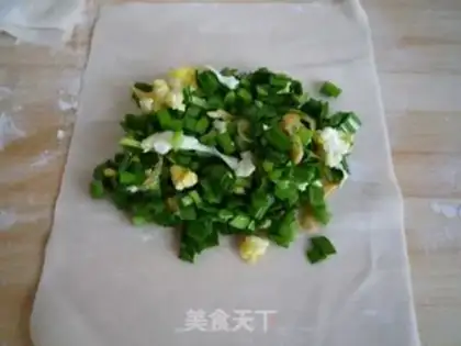 Make An egg box with a pickle step 7