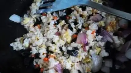 Make Plum fried rice step 6
