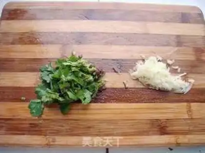 Make Tomato-tying fan step 2