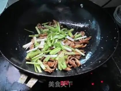 Make Scrambling pig ears step 3