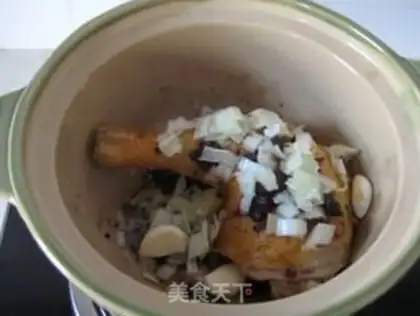 Make Spicy chicken soup step 9