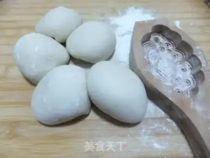 Make Fancy buns step 3