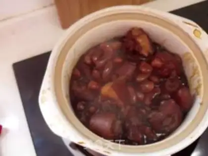 Make White beans, pigtails step 3