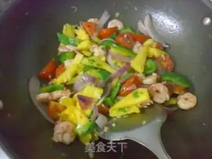 Make Shrimp with fresh fruit step 9