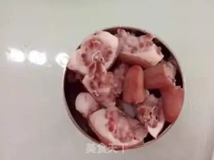 Make White beans, pigtails step 1
