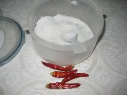 Make Spicy dry silverfish step 0
