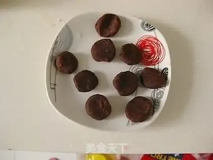 Make Rose tarts step 2