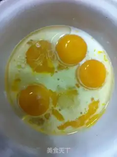 Make Orange Jell-O Chi Fung step 0