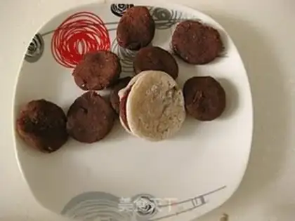 Make Rose tarts step 4