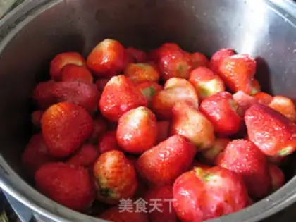 Make Strawberry jam step 3