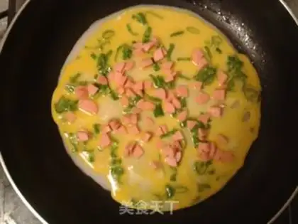 Make Onion fragrance omelet step 3