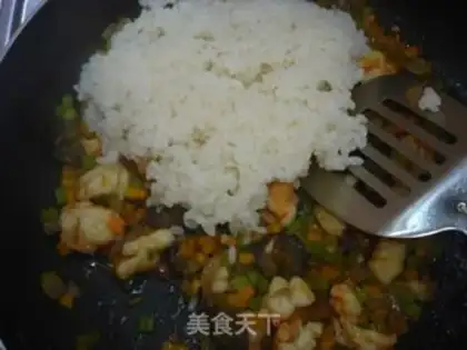 Make Pineapple seafood step 5