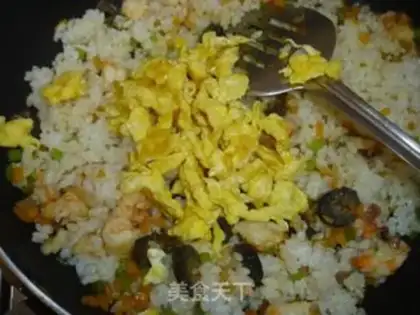 Make Pineapple seafood step 6