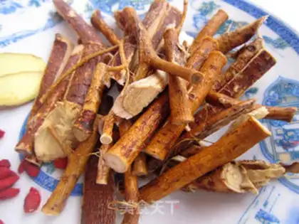 Make Five fingers of peach stew dragon bones step 0