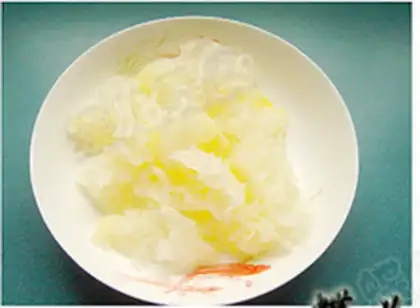 Make The pineapple silver ear soup step 4