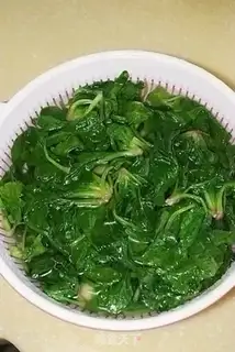 Make A spinach shrimp platter fan step 7