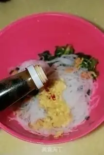 Make A spinach shrimp platter fan step 10