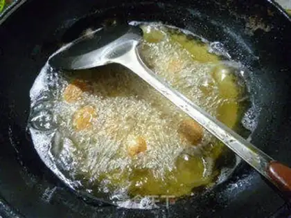 Make Fried spicy quail eggs step 6