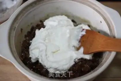 Make Red-tree cake step 8