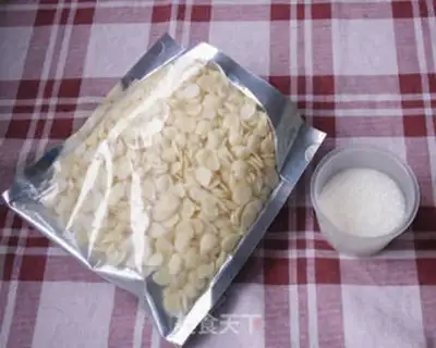 Make Homemade almond powder step 0