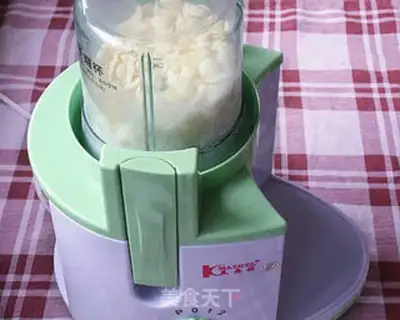 Make Homemade almond powder step 2