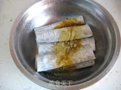 Make Fried Ribbon Fish step 2