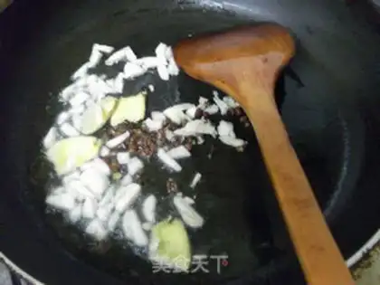 Make Spicy spicy fish step 2