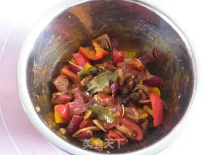 Make Five-coloured meat string step 1
