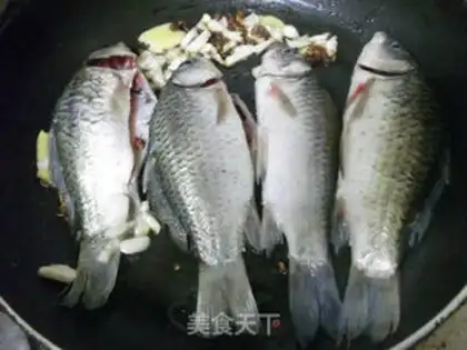 Make Spicy spicy fish step 3